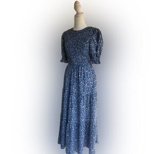 Chic Long Sleeve Floral Dress in Blue